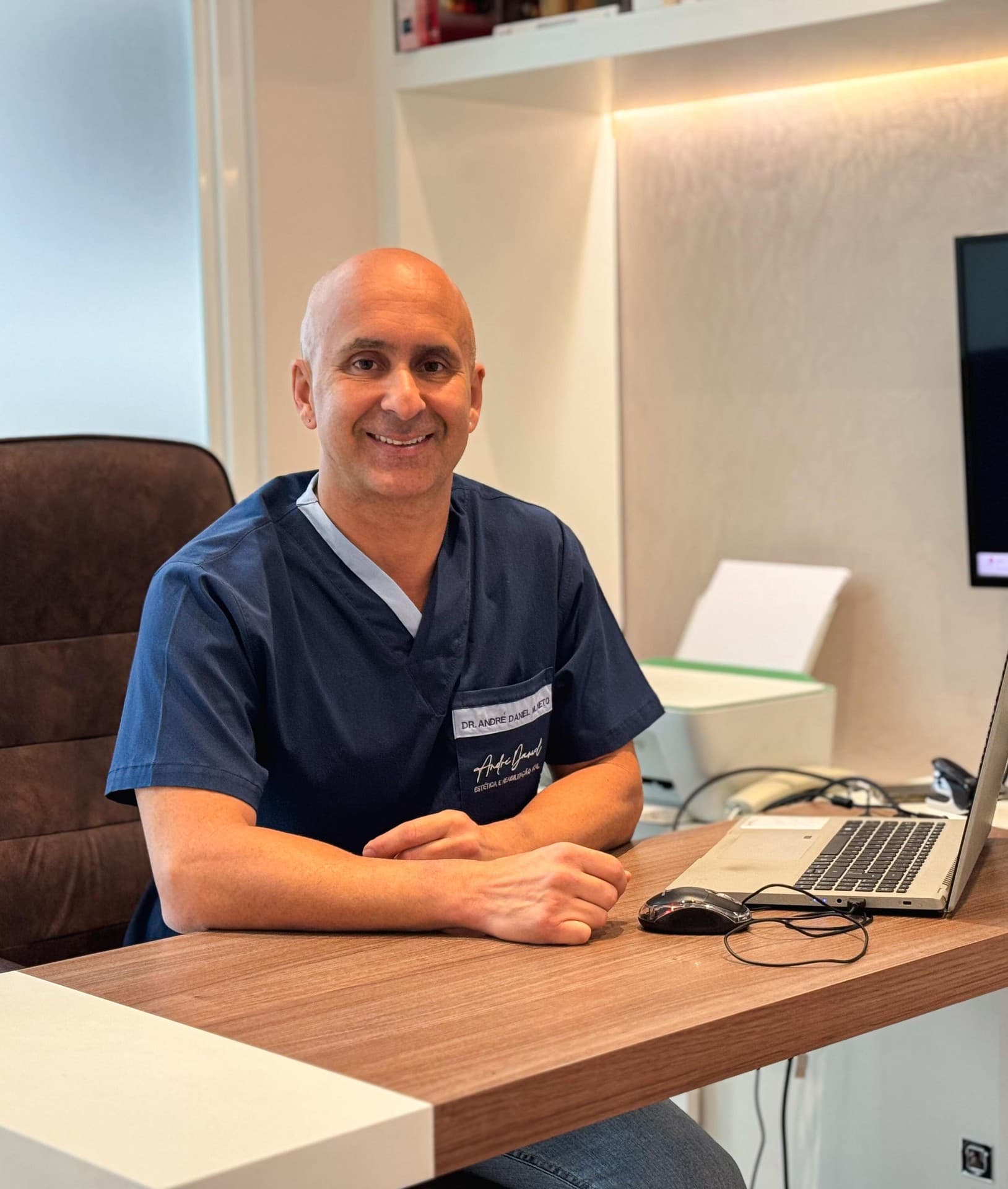 Dr. André Daniel — Implantodontista e Odontologia Digital | Barra da Tijuca, RJ